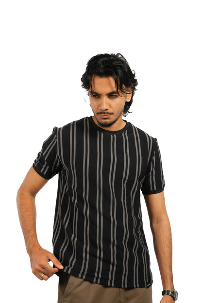 Monoline Crop Tshirt - Black